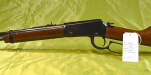 Henry H-001 lever .22 Like New 